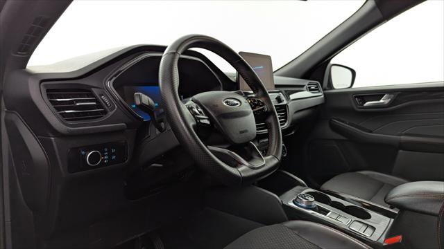 Used 2025 Ford Escape ST-Line AWD/4WD image 24