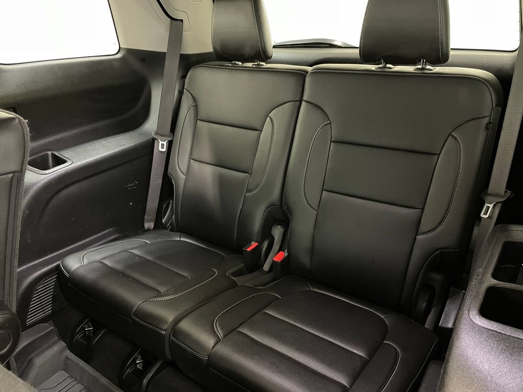 Used 2023 GMC Acadia SLT w/ Technology Package AWD/4WD image 54