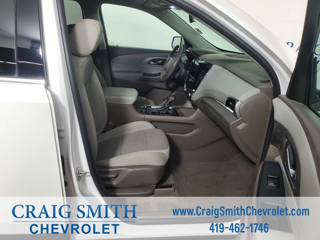 Used 2021 Chevrolet Traverse LT FWD image 16
