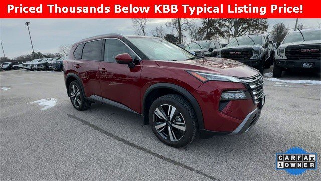 Used 2024 Nissan Rogue SL image 2