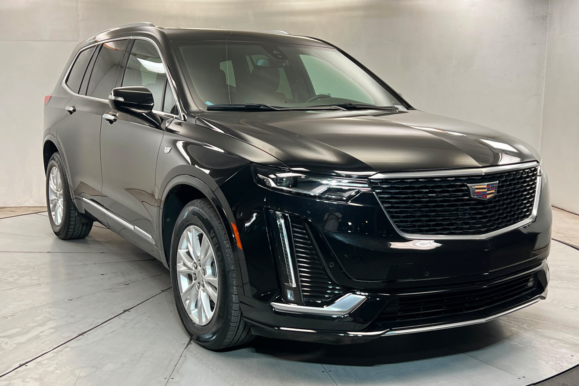 Used 2022 Cadillac XT6 Luxury FWD image 8