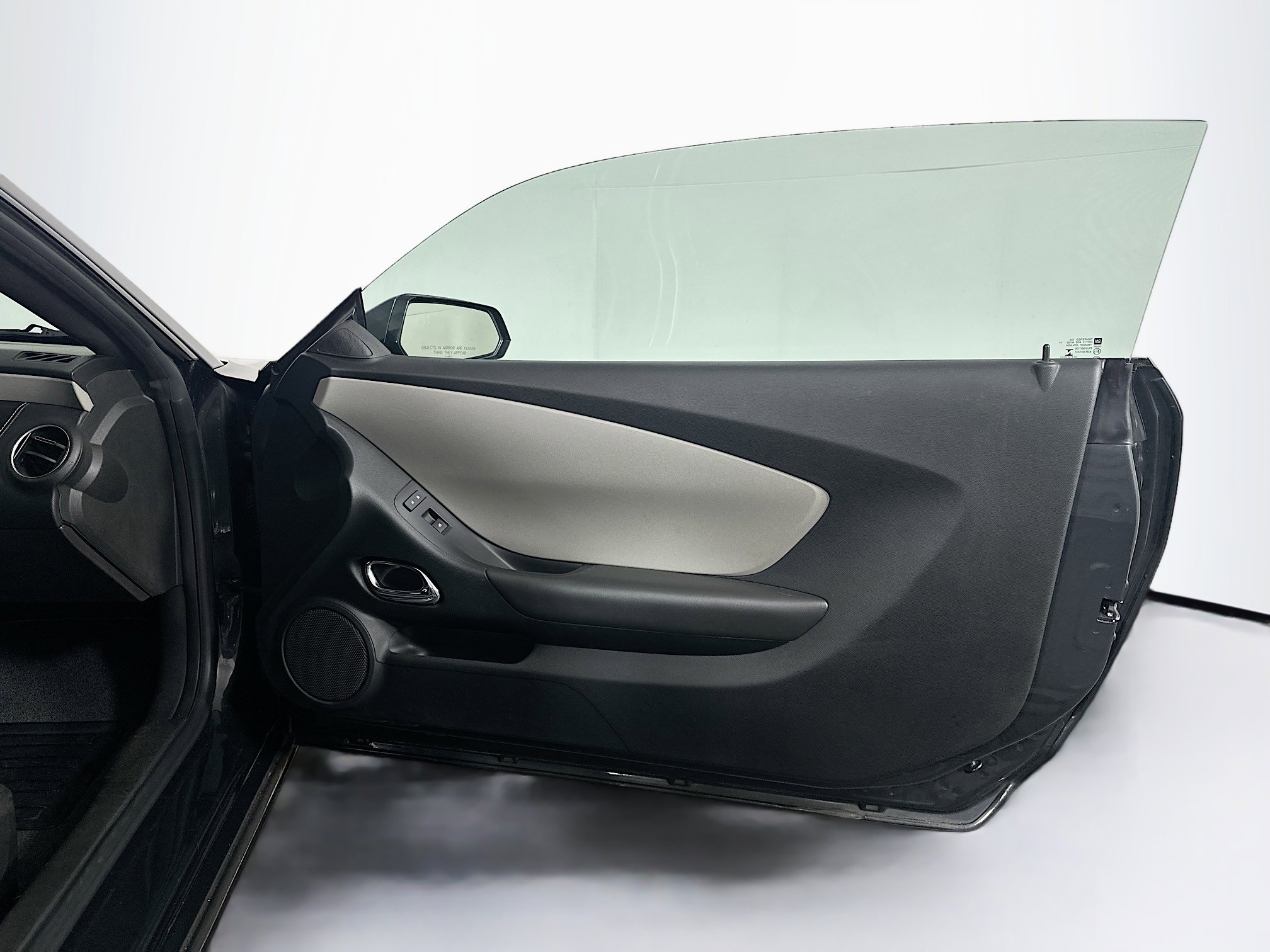 Used 2012 Chevrolet Camaro LS RWD image 27