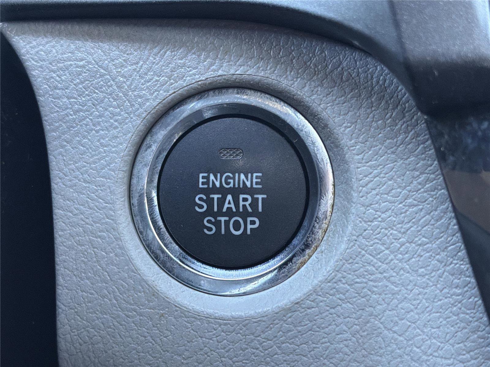 Used 2020 Toyota Sienna XLE FWD image 11