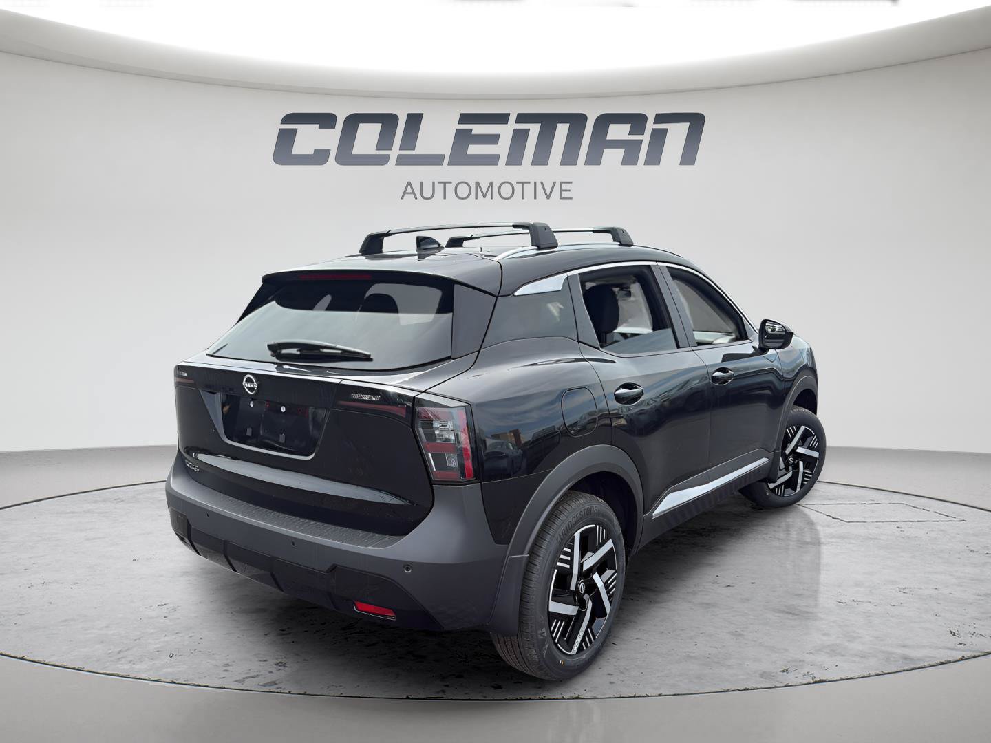 New 2026 Nissan Kicks SV w/ Cold Weather Package FWD image 5