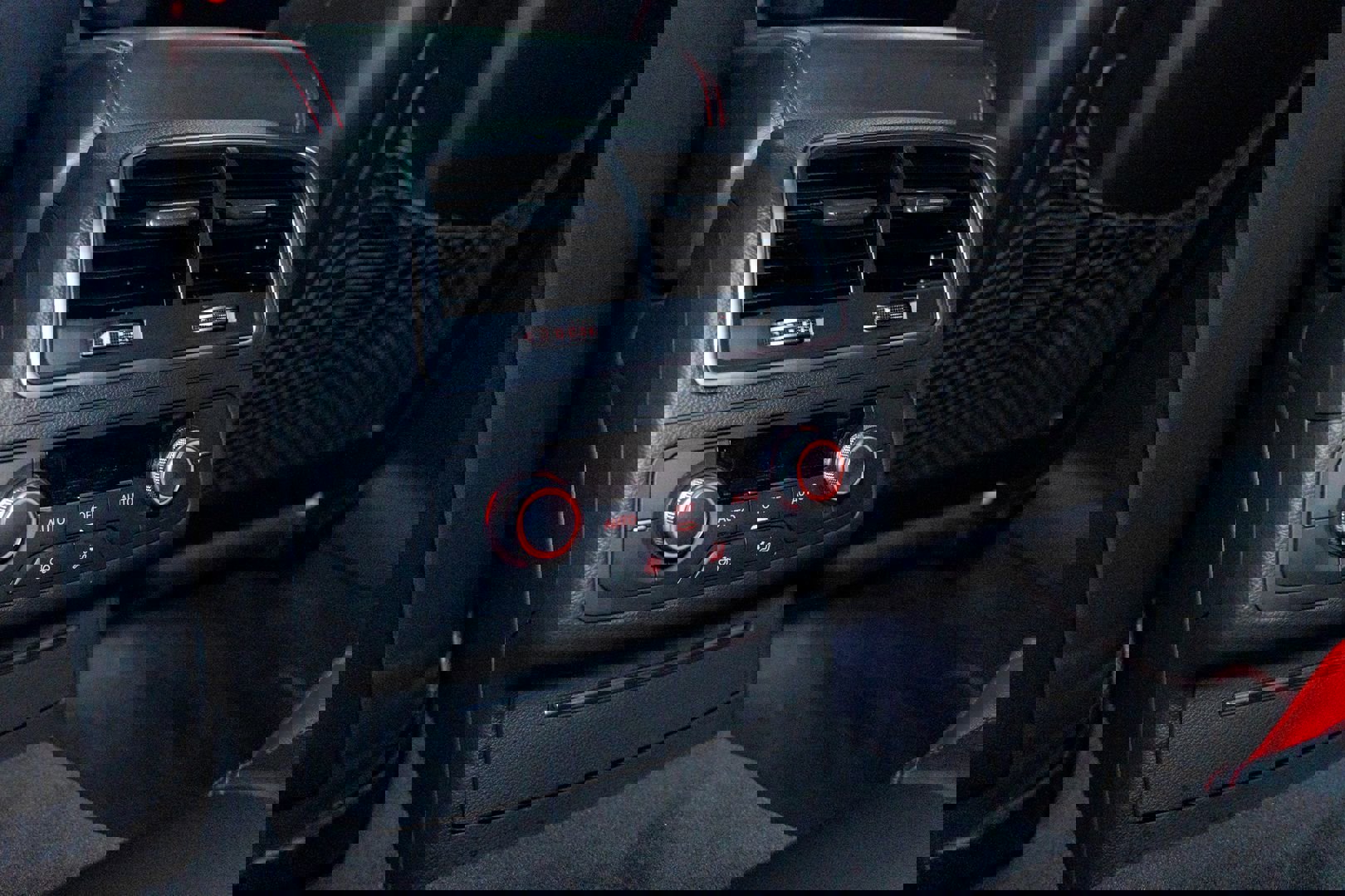 Used 2016 Audi RS 7 Prestige image 32