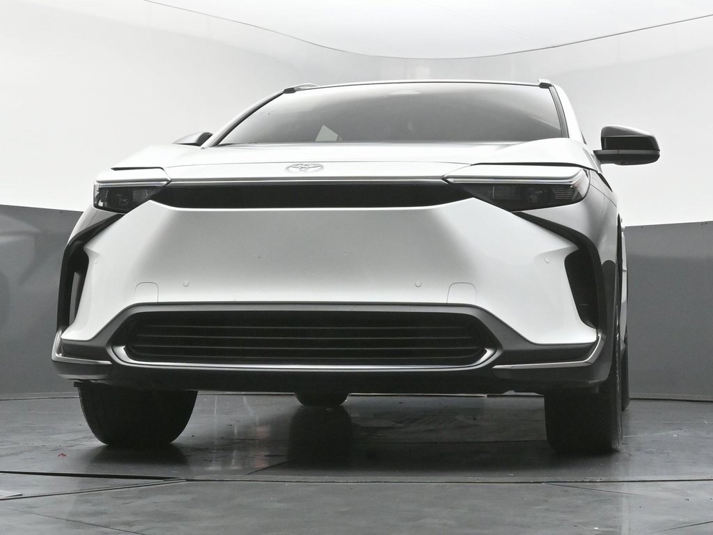 Used 2023 Toyota bZ4X XLE image 55