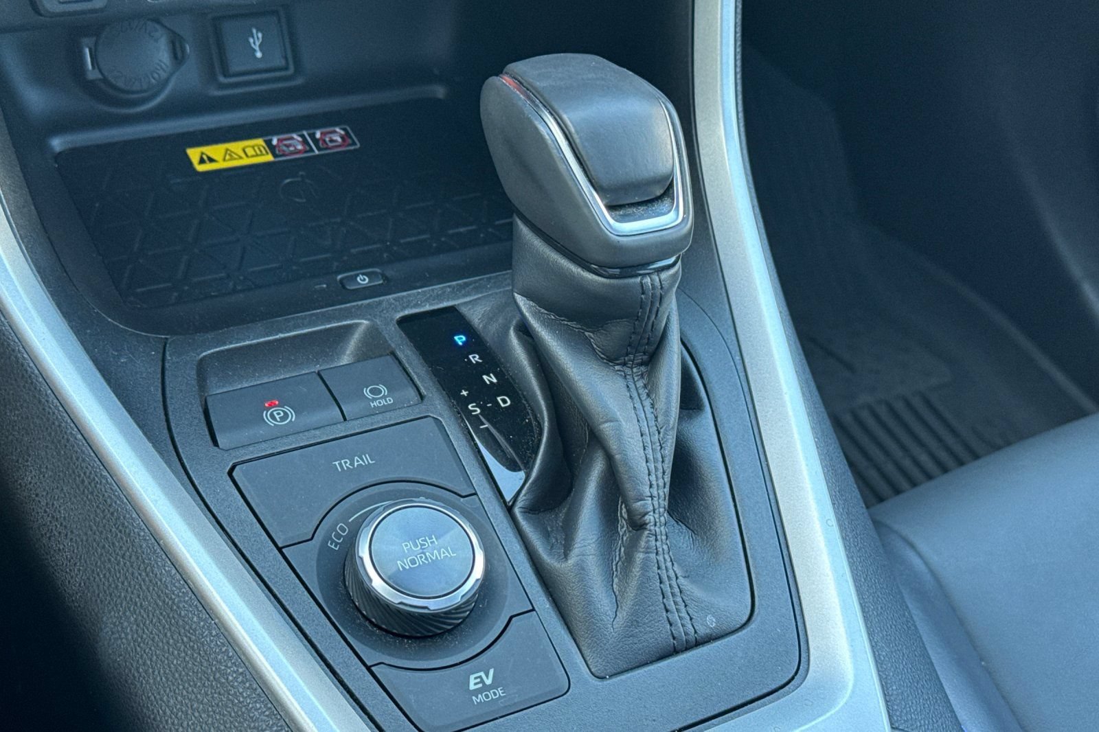 Certified 2022 Toyota RAV4 XSE AWD/4WD image 35