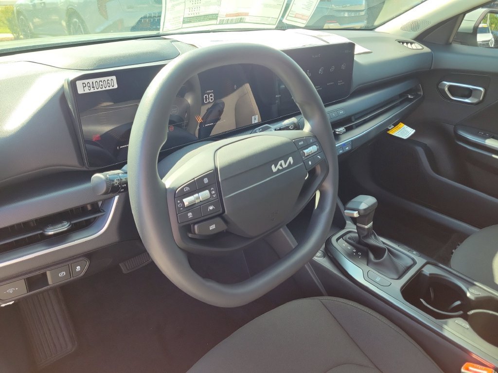 New 2026 Kia K4 FWD image 21