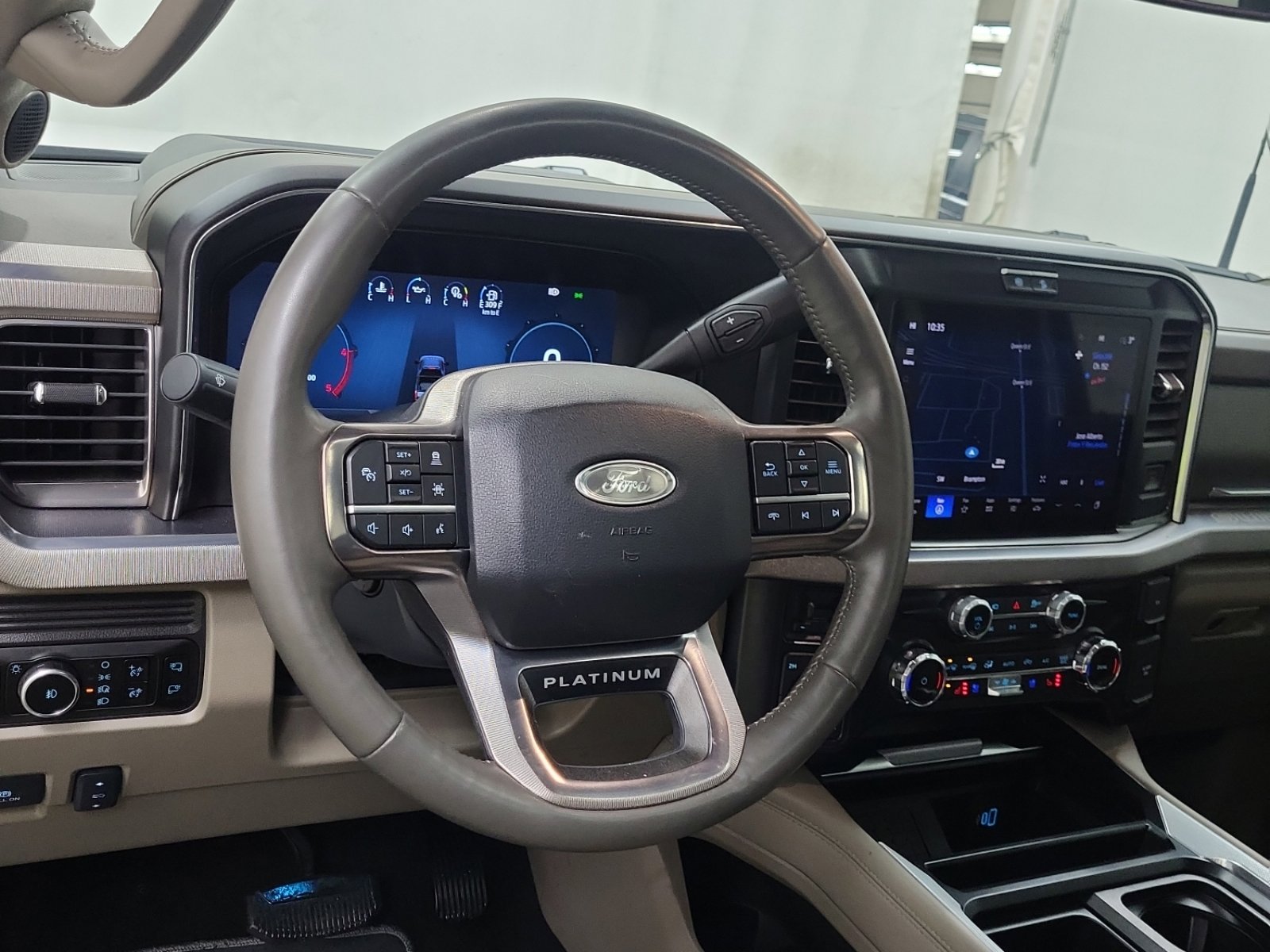 Used 2025 Ford F450 Platinum w/ Platinum Plus Package AWD/4WD image 12