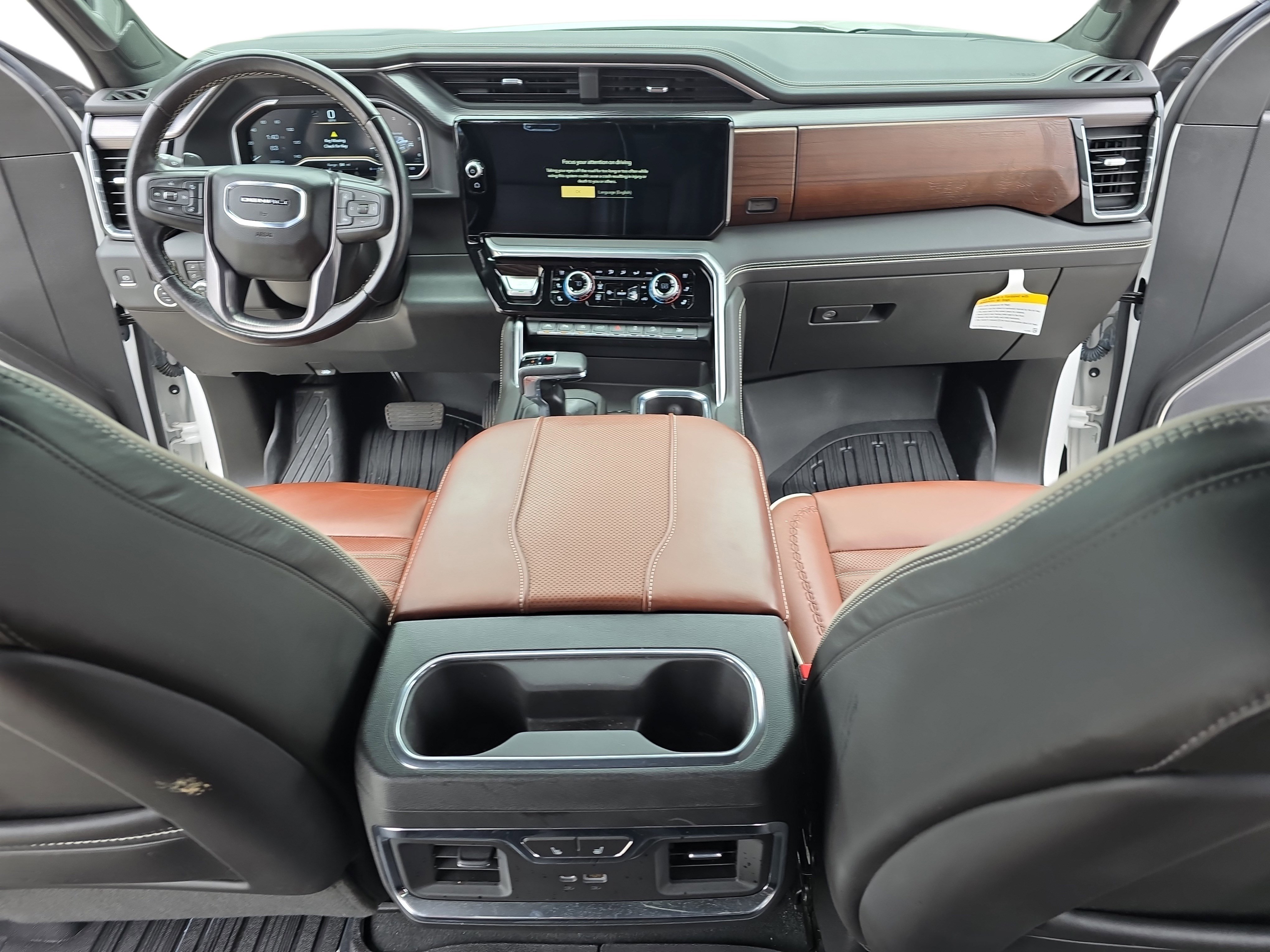 Used 2023 GMC Sierra 1500 Denali Ultimate AWD/4WD image 9