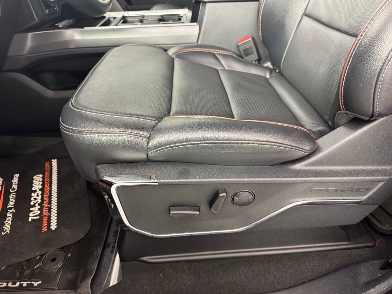 Used 2024 Ford F250 Lariat w/ Lariat Ultimate Package image 11