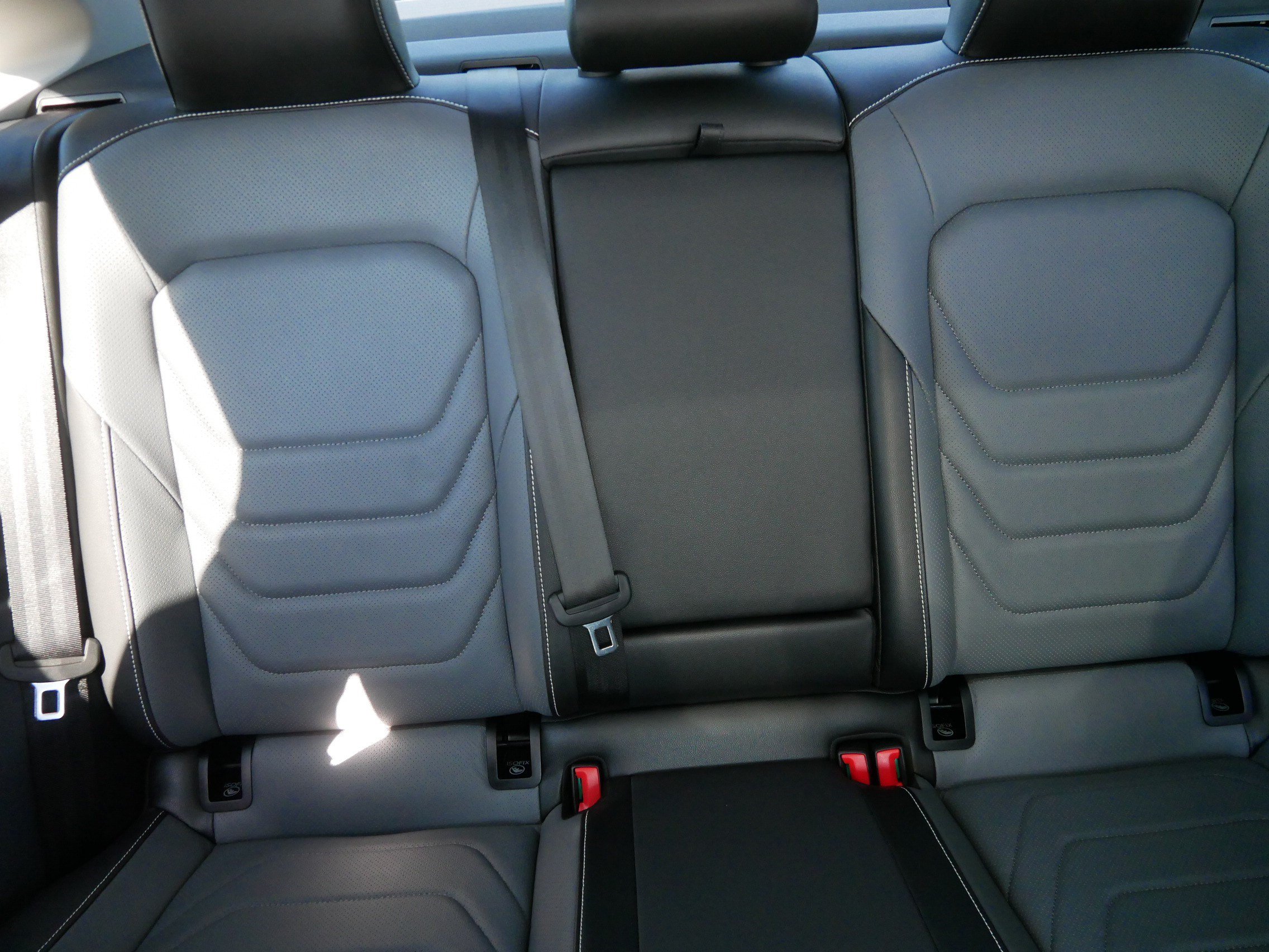 Used 2025 Volkswagen Jetta SEL FWD image 13