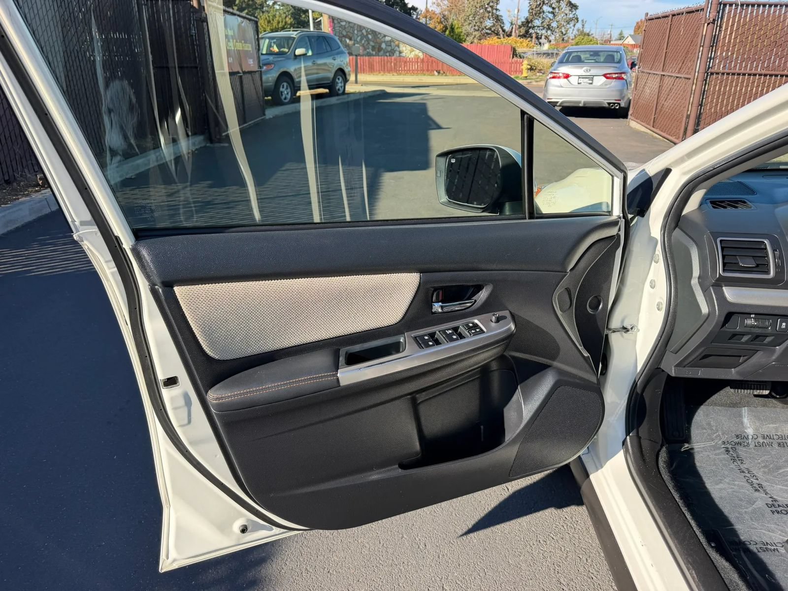 Used 2016 Subaru Crosstrek 2.0i Premium w/ Moonroof Package AWD/4WD image 9