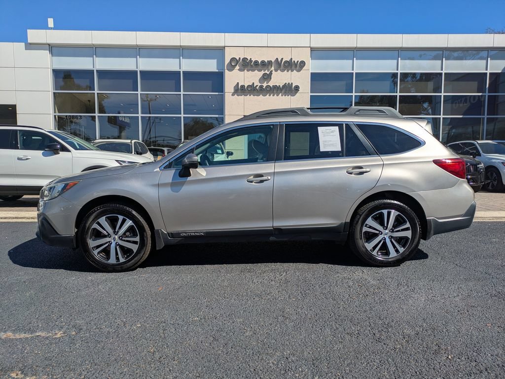 Used 2019 Subaru Outback 2.5i Limited AWD/4WD image 3
