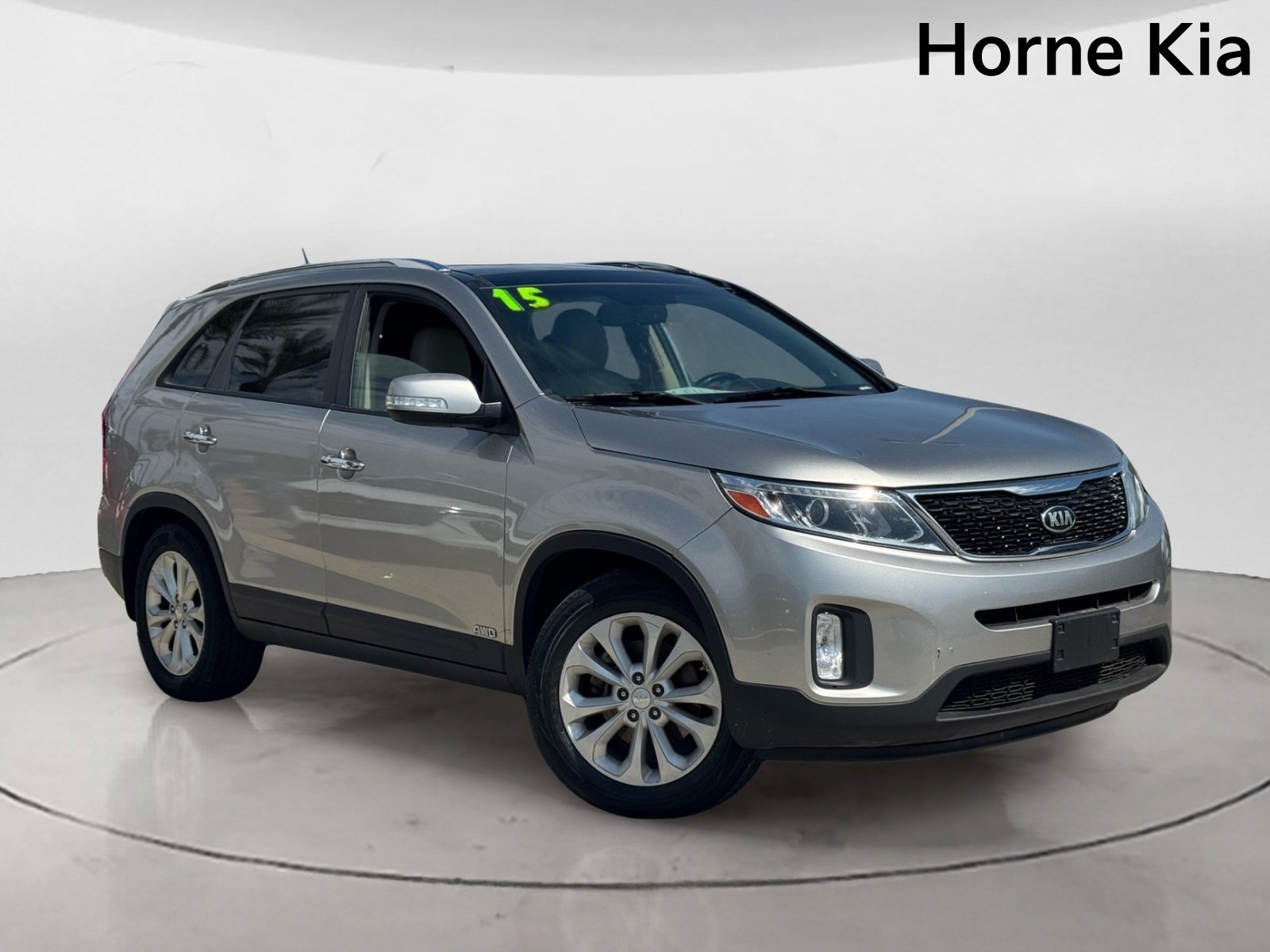 Used 2015 Kia Sorento EX w/ EX V6 Touring Package AWD/4WD image 2