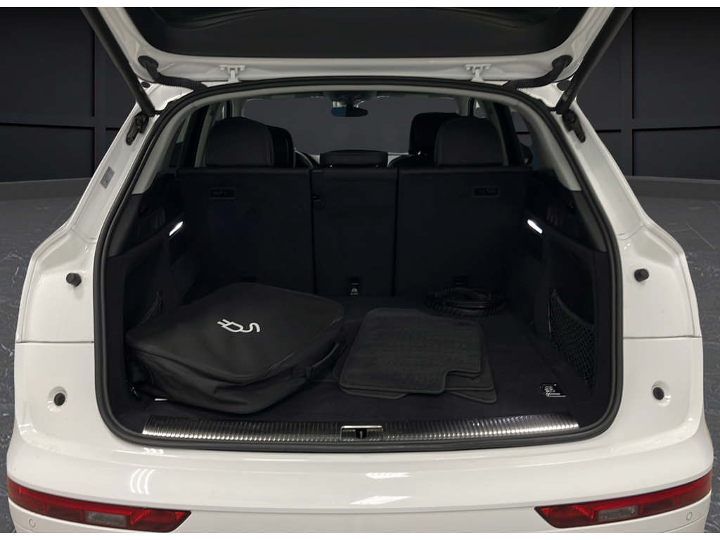 Used 2022 Audi Q5 e Premium w/ Convenience Package AWD/4WD image 27