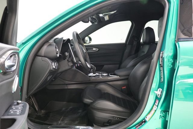 Used 2023 Alfa Romeo Giulia Quadrifoglio RWD image 16