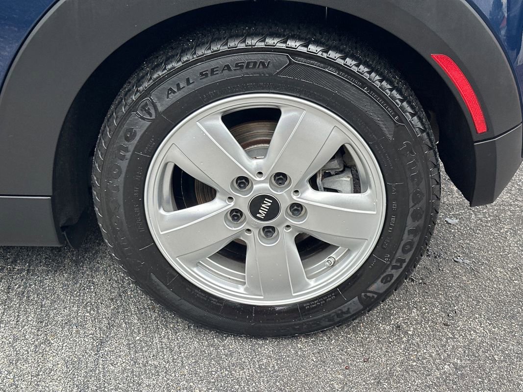 Used 2015 MINI Cooper 2-Door Hardtop image 9