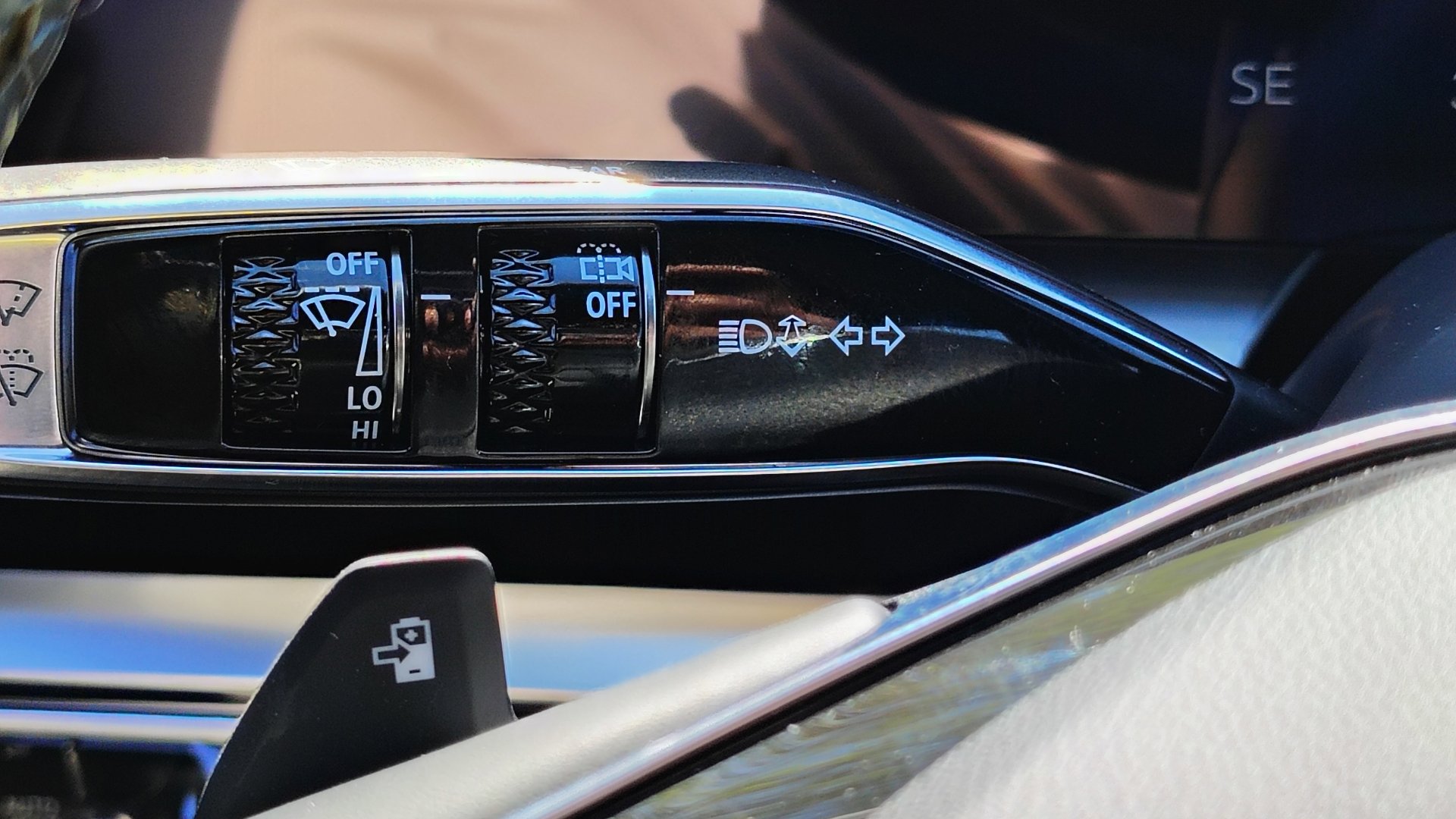 New 2026 Cadillac Lyriq Premium Luxury image 18