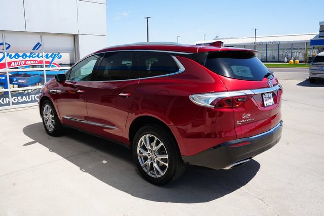 Used 2024 Buick Enclave Premium AWD/4WD image 41