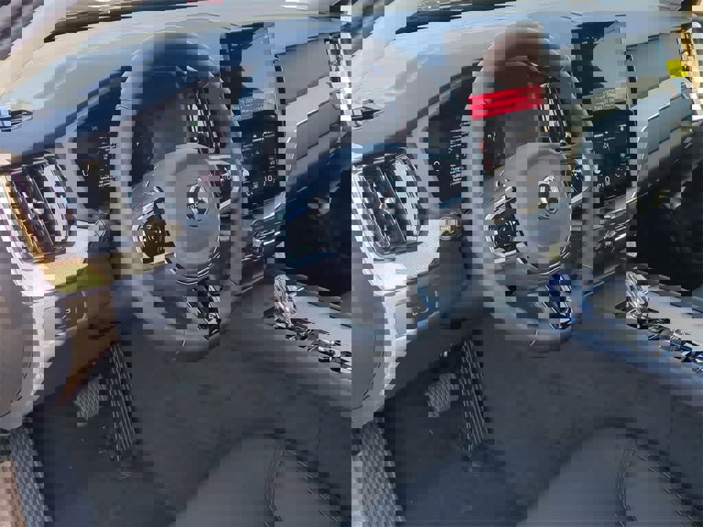 Used 2026 Volvo XC60 B5 Plus w/ Protection Package Premier image 2