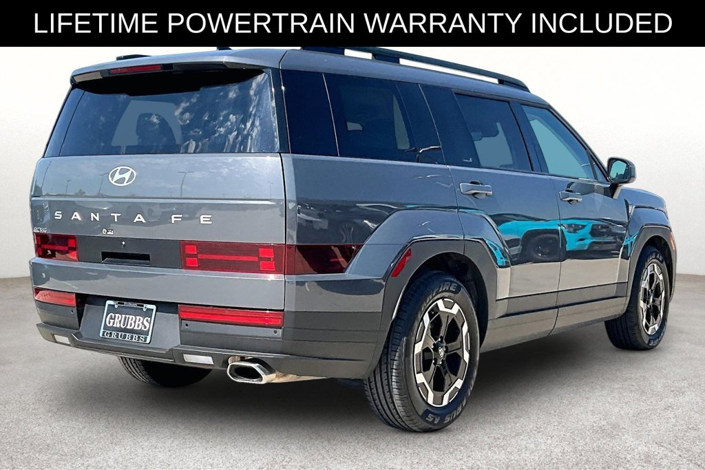 Used 2025 Hyundai Santa Fe SEL FWD image 2
