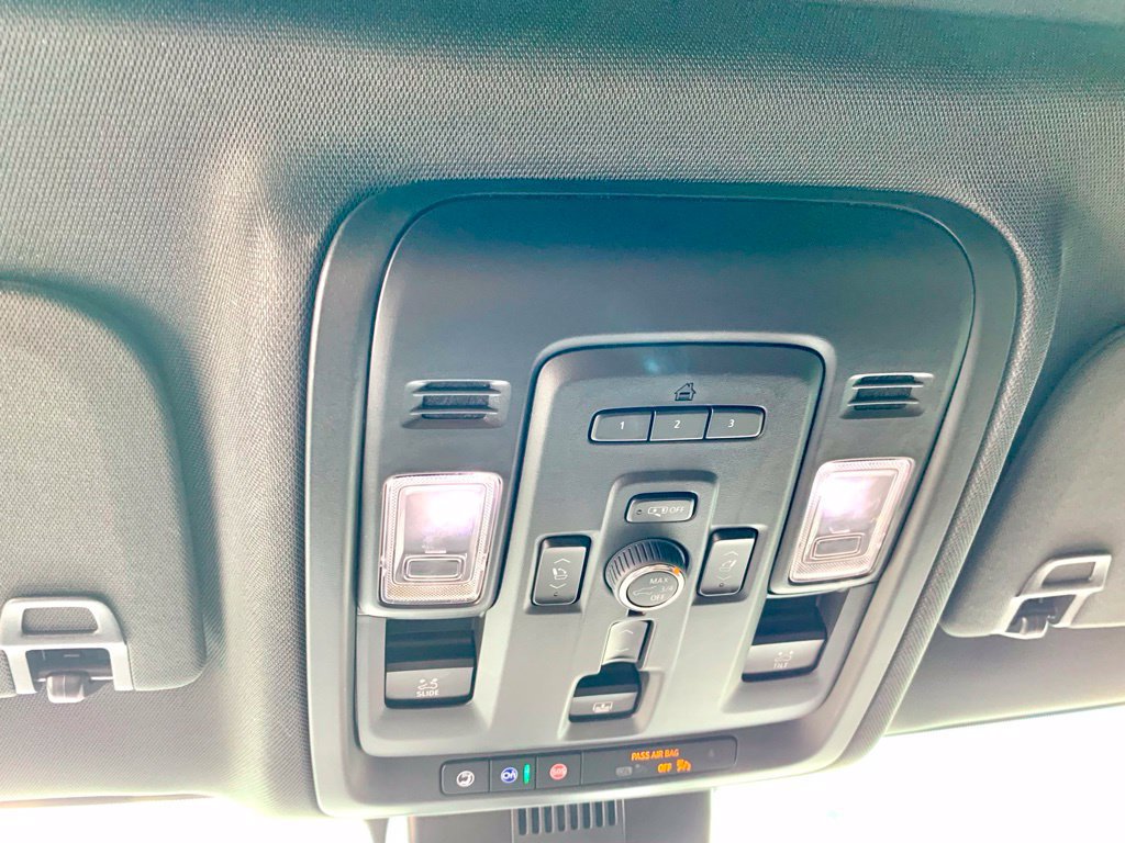 Used 2023 Chevrolet Tahoe High Country RWD image 39