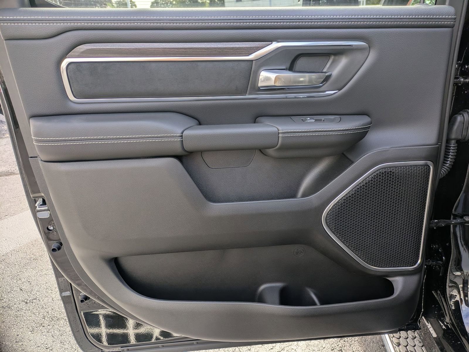 New 2026 RAM 1500 Laramie w/ Bed Utility Group image 30