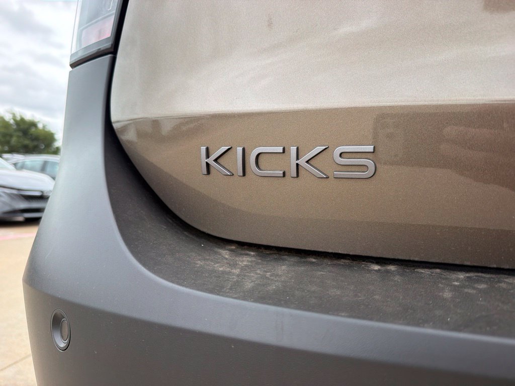 New 2027 Nissan Kicks SR AWD/4WD image 10