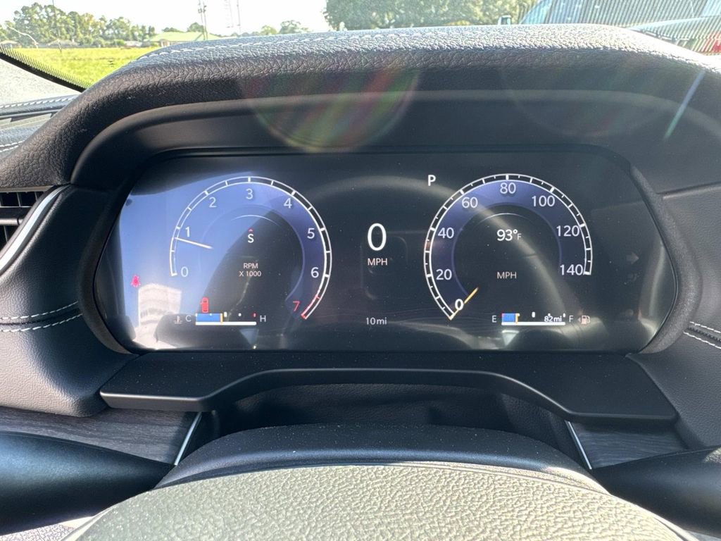 New 2025 Jeep Grand Cherokee Limited w/ Black Appearance Package image 39