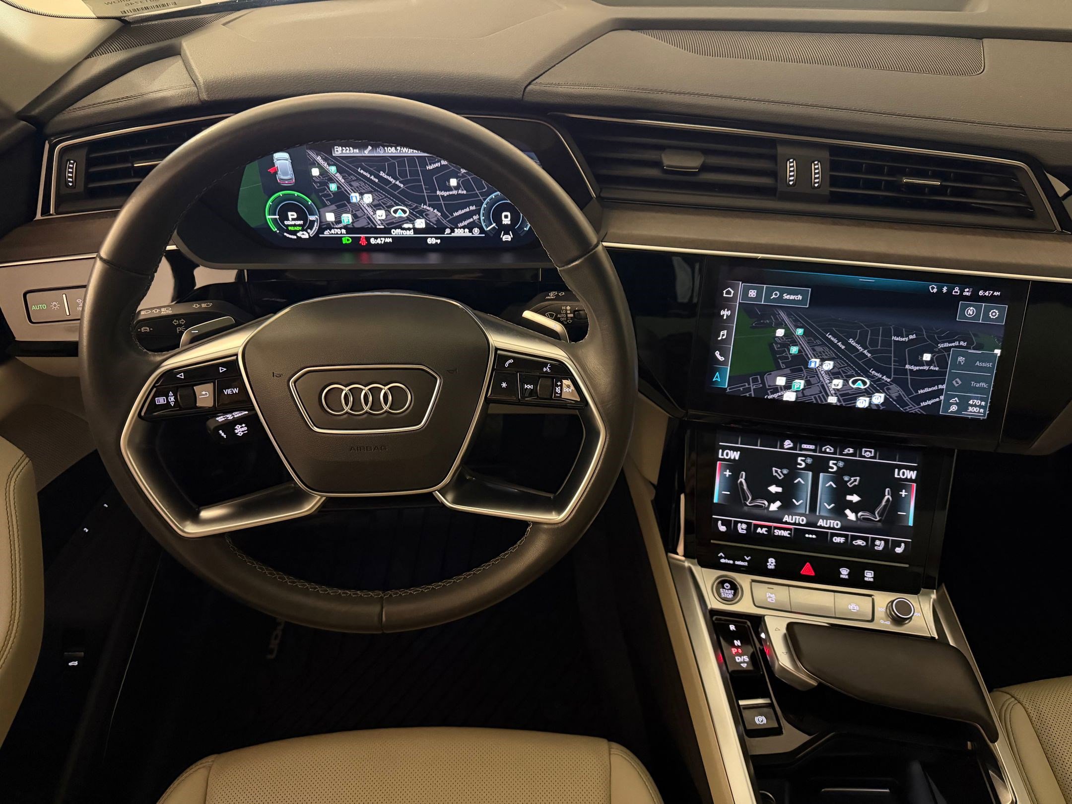Used 2024 Audi Q8 e-tron Premium Plus w/ Premium Plus Package AWD/4WD image 29