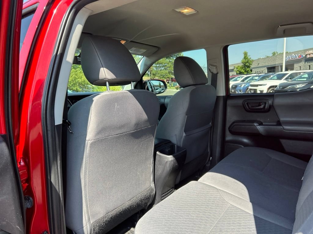 Used 2021 Toyota Tacoma SR AWD/4WD image 19