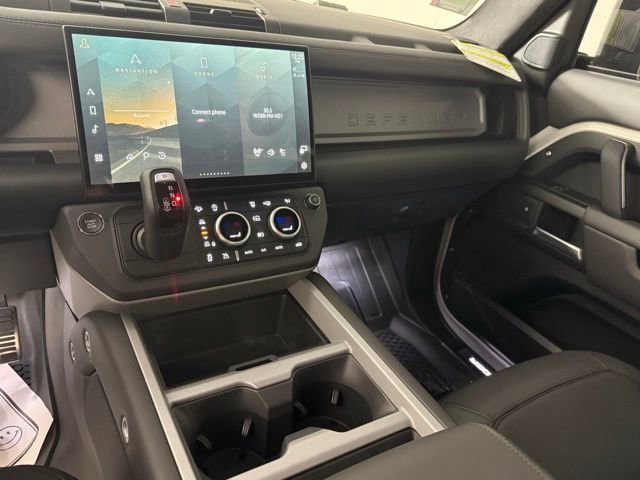 New 2026 Land Rover Defender 110 X image 21