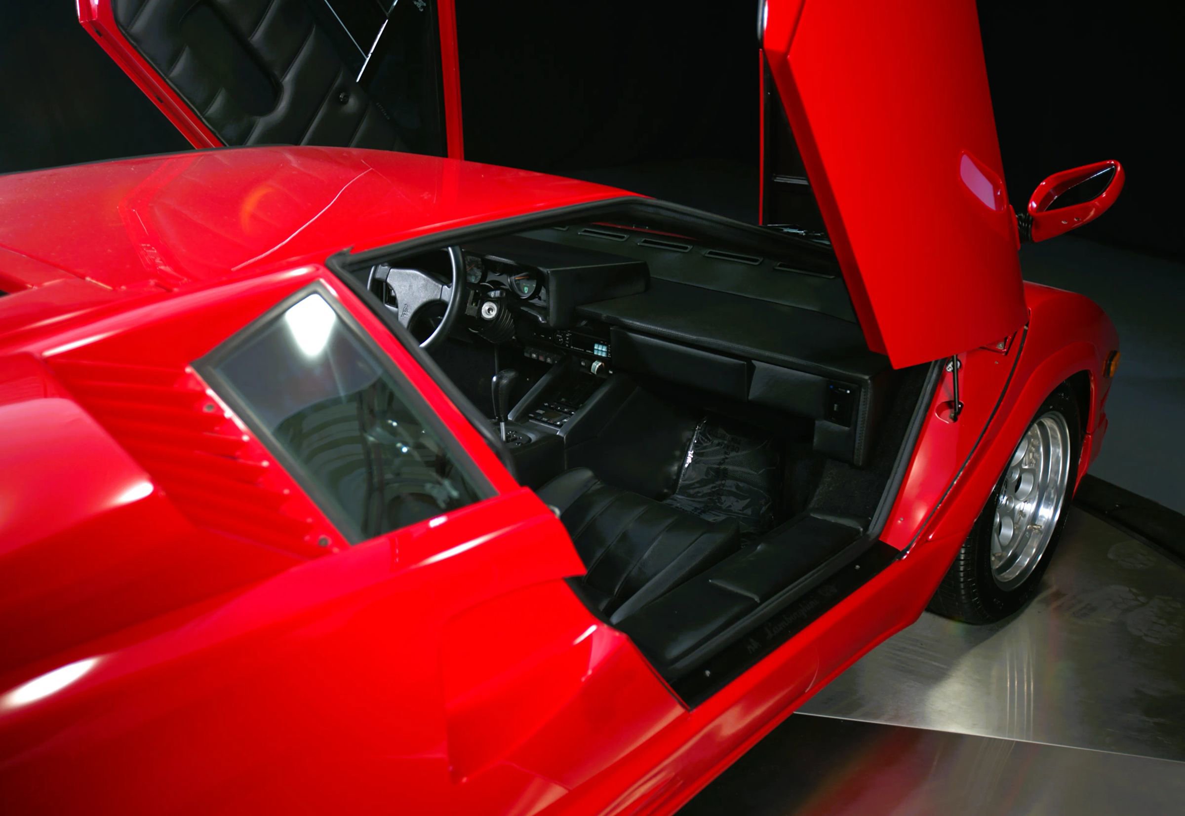 Used 1989 Lamborghini Countach Coupe RWD image 17