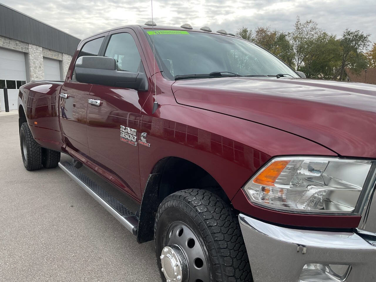 Used 2018 RAM 3500 SLT image 11