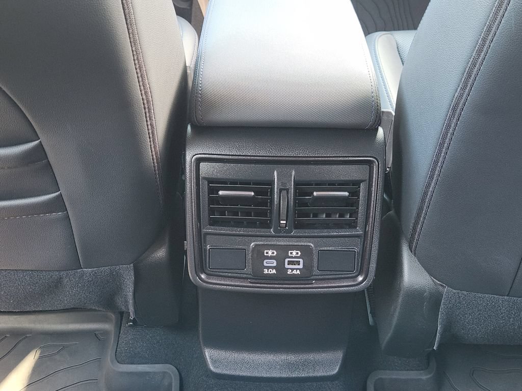 Used 2025 Subaru Forester Limited AWD/4WD image 22