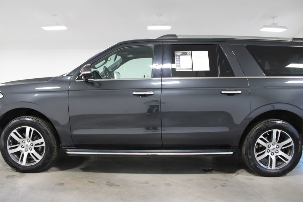 Used 2022 Ford Expedition Max Limited image 6