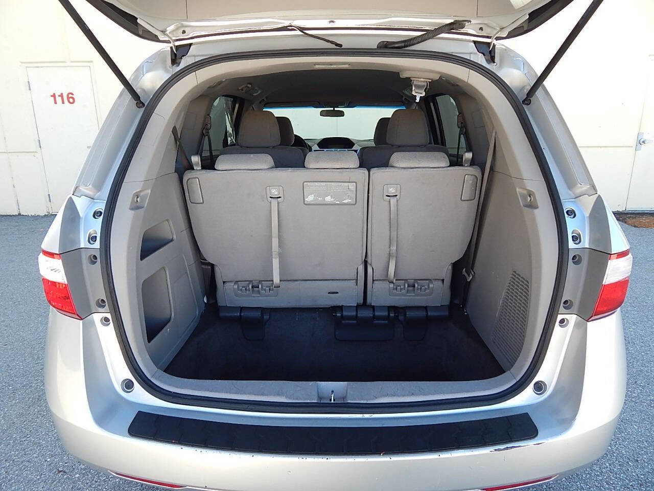 Used 2012 Honda Odyssey LX image 35