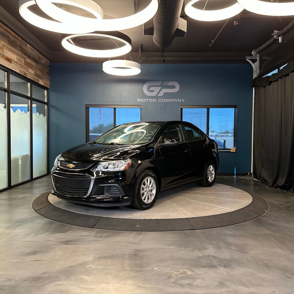 Used 2019 Chevrolet Sonic LT FWD image 7