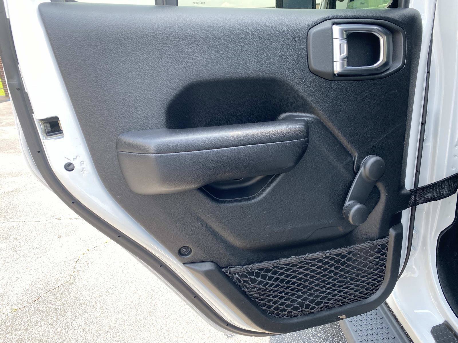 Used 2018 Jeep Wrangler Unlimited Sport AWD/4WD image 16