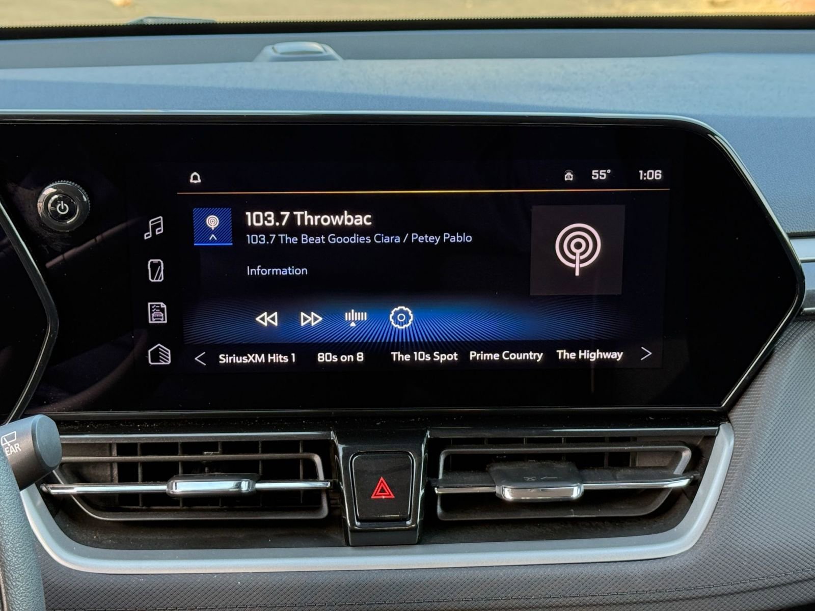 Used 2025 Chevrolet TrailBlazer LT image 21