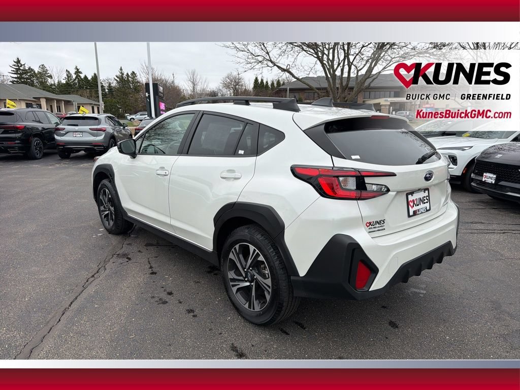 Used 2024 Subaru Crosstrek 2.0i Premium AWD/4WD image 9