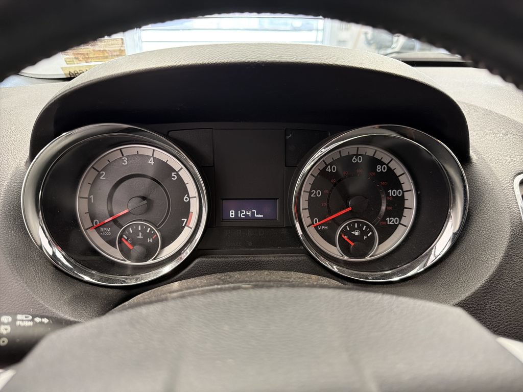 Used 2015 Dodge Grand Caravan SXT w/ Blacktop Package FWD image 24