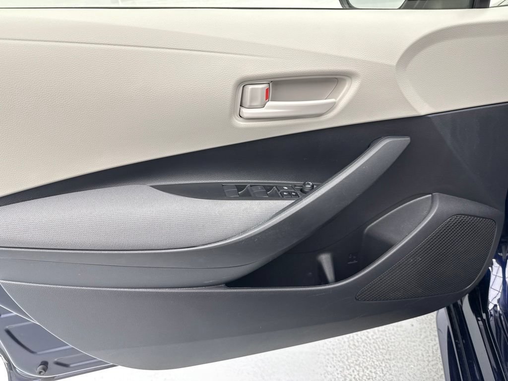 Used 2023 Toyota Corolla LE FWD image 21