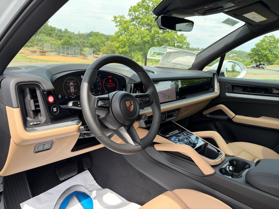 New 2026 Porsche Cayenne AWD/4WD image 12