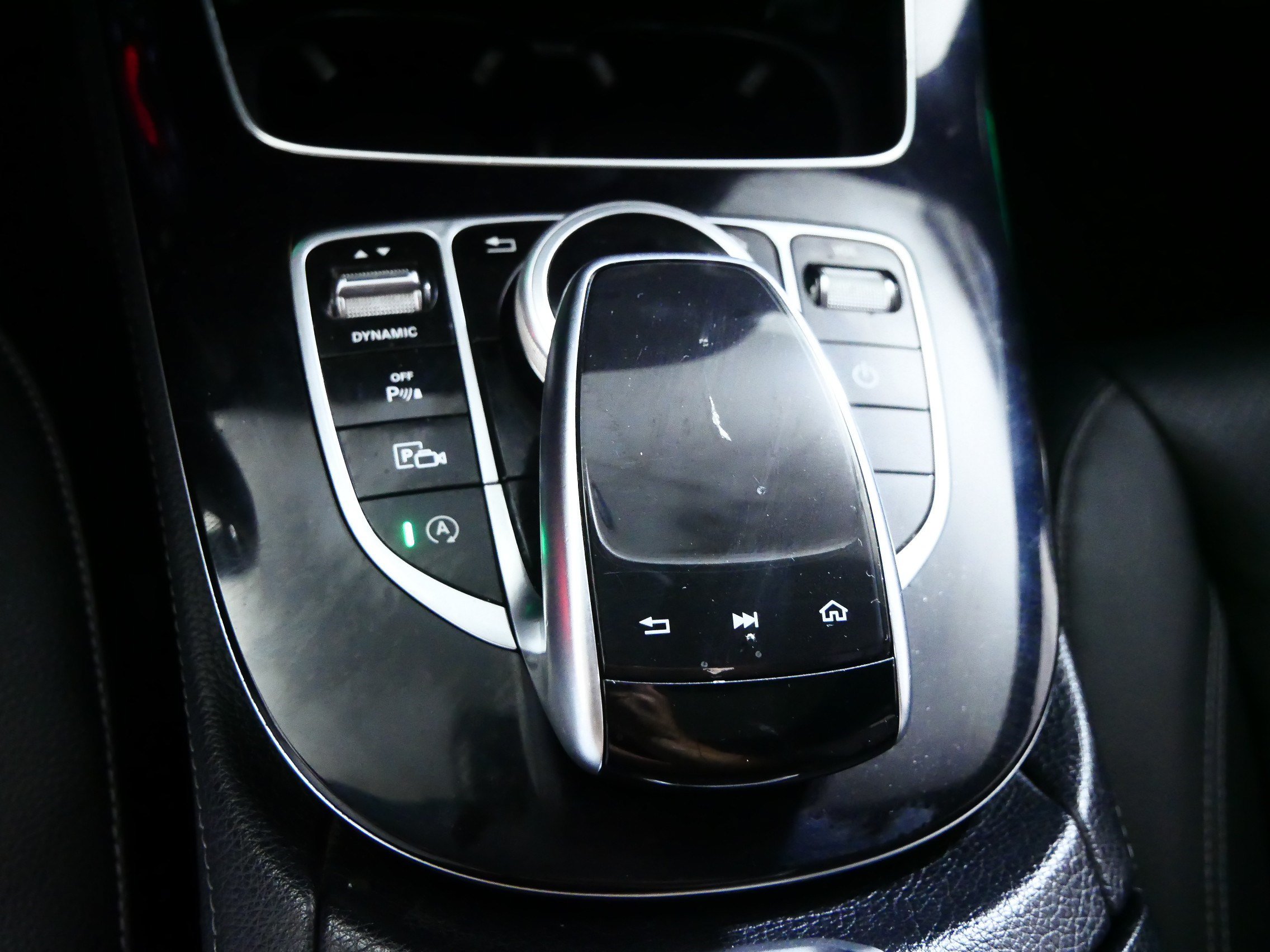 Used 2018 Mercedes-Benz E 300 4MATIC image 29