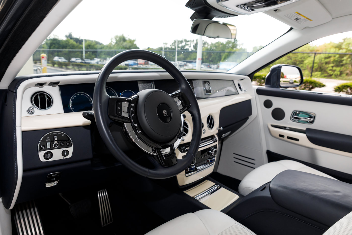 Certified 2020 Rolls-Royce Phantom Sedan RWD image 23
