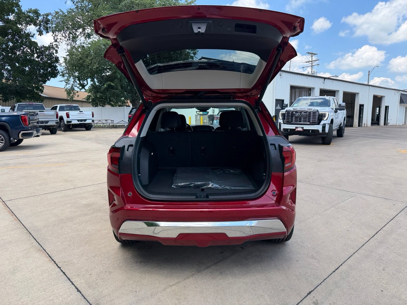 New 2026 GMC Terrain Denali AWD/4WD image 35