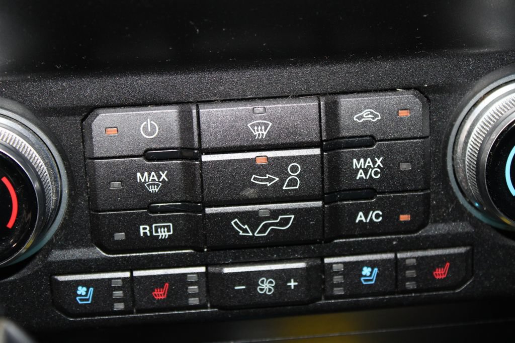 Used 2019 Ford F150 Platinum w/ Equipment Group 701A Luxury AWD/4WD image 28