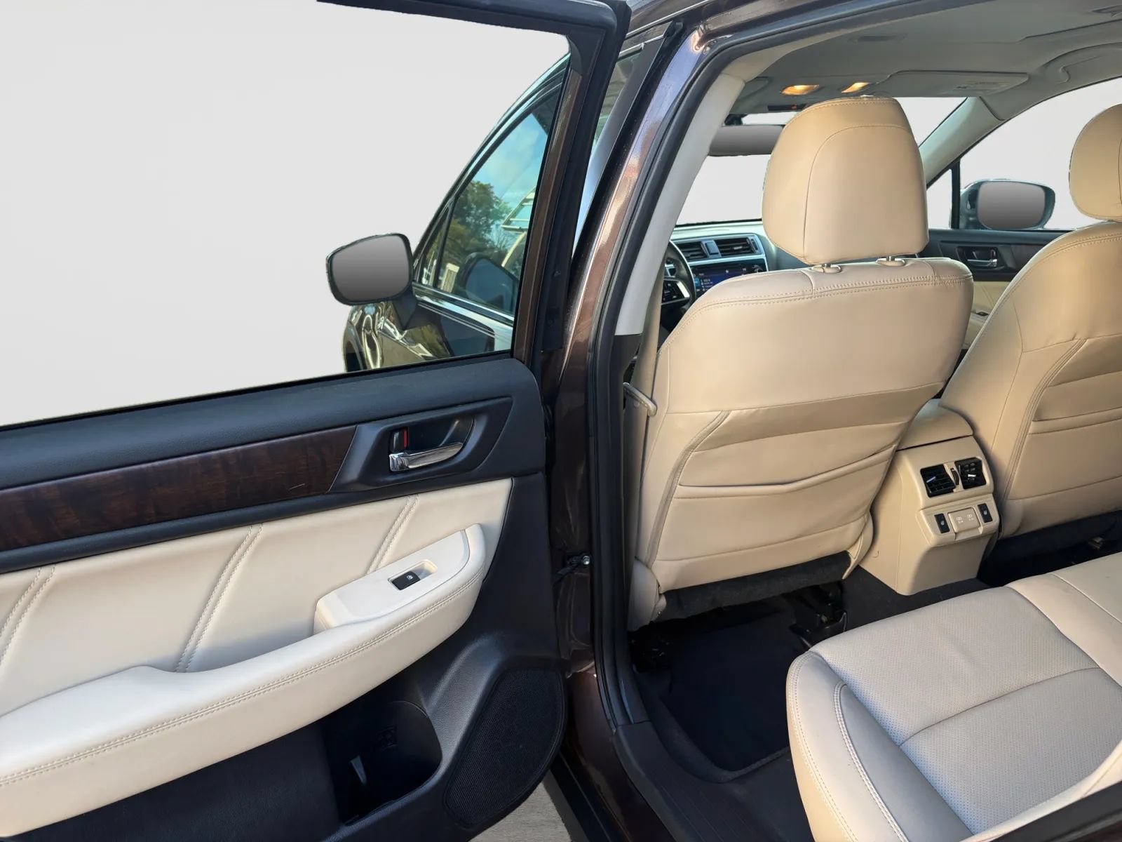Used 2019 Subaru Outback 2.5i Limited w/ Protection Package #1 AWD/4WD image 14
